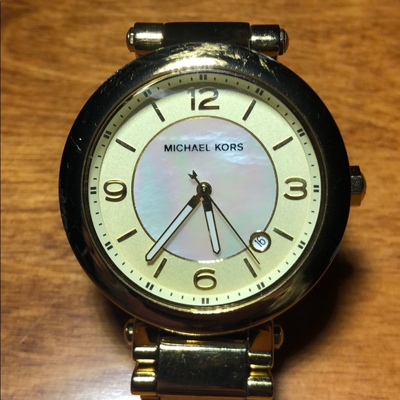 Gold Michael Kors Watch - Picture 1 of 2